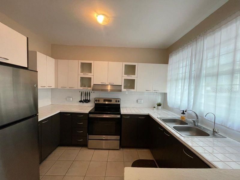 En Venta: $389,000 (3 camas, 2 baños, 1269 Pies cuadrados)