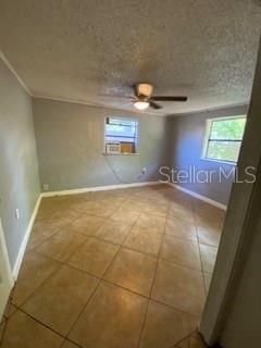 For Rent: $1,000 (1 beds, 1 baths, 884 Square Feet)