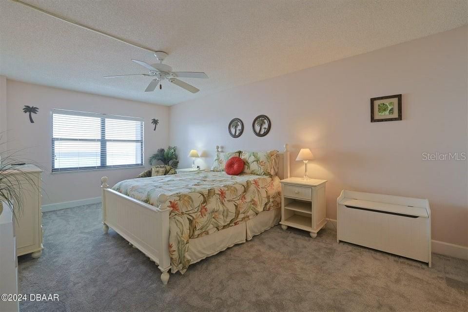 For Sale: $449,500 (2 beds, 2 baths, 1230 Square Feet)