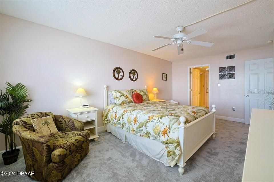 For Sale: $449,500 (2 beds, 2 baths, 1230 Square Feet)