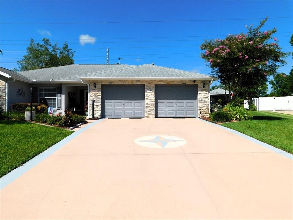 For Sale: $399,900 (3 beds, 2 baths, 1961 Square Feet)