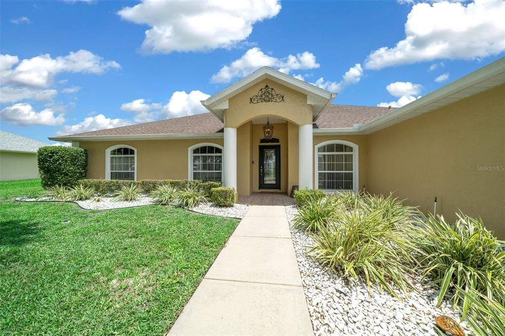 For Sale: $379,900 (4 beds, 2 baths, 2297 Square Feet)