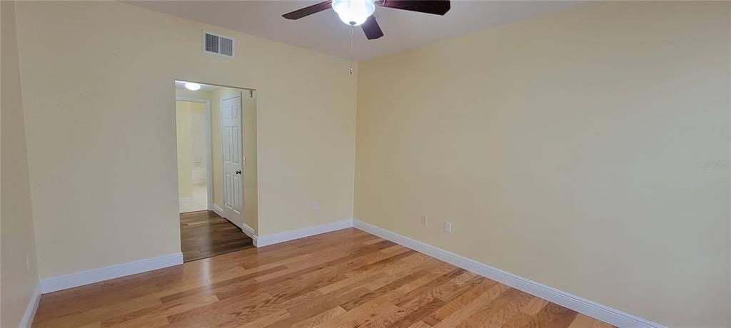 For Rent: $2,600 (3 beds, 3 baths, 1612 Square Feet)