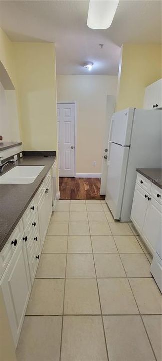 For Rent: $2,600 (3 beds, 3 baths, 1612 Square Feet)