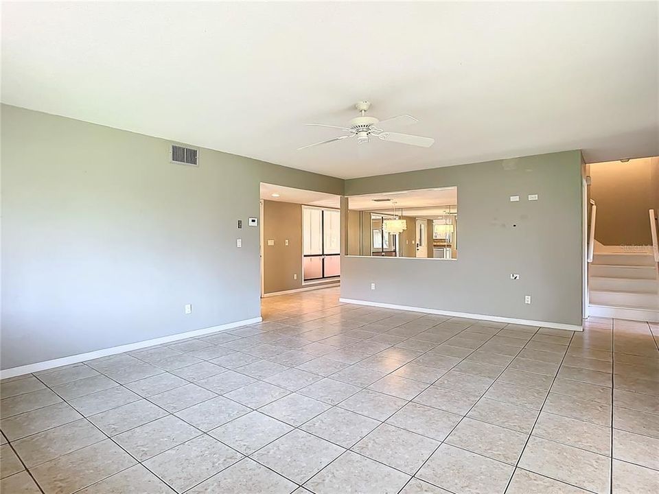 For Sale: $339,900 (3 beds, 2 baths, 1900 Square Feet)