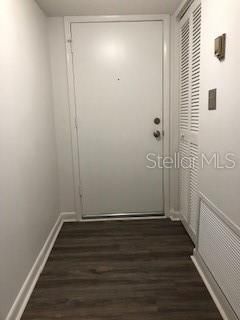 For Rent: $1,300 (2 beds, 1 baths, 1027 Square Feet)