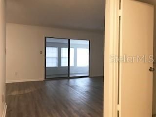 For Rent: $1,300 (2 beds, 1 baths, 1027 Square Feet)