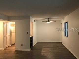 For Rent: $1,300 (2 beds, 1 baths, 1027 Square Feet)