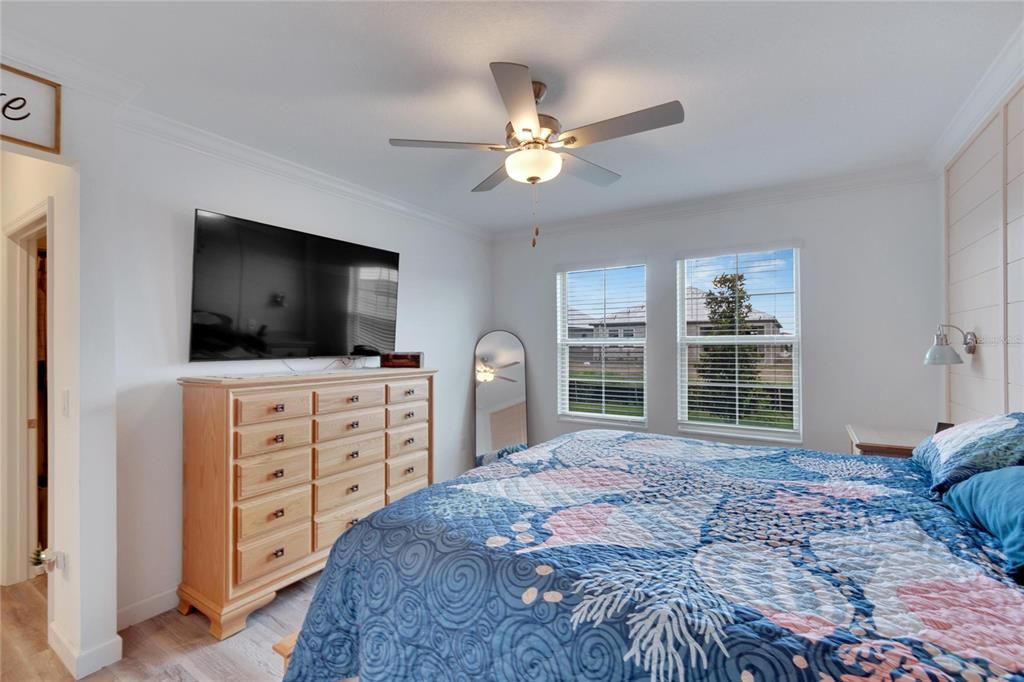 For Sale: $333,000 (2 beds, 2 baths, 1614 Square Feet)