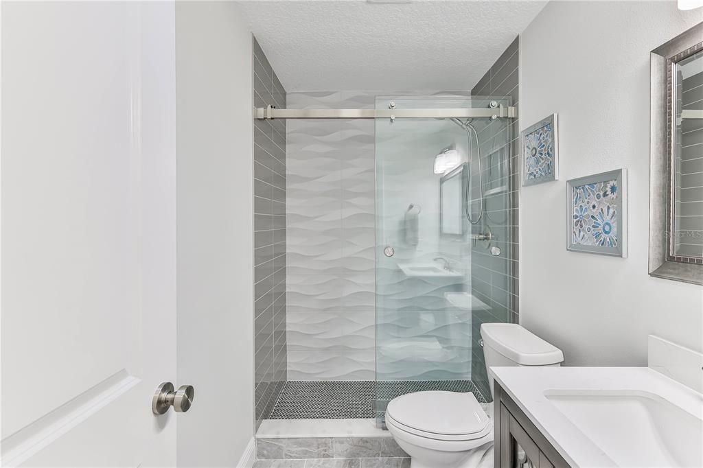 For Sale: $399,900 (2 beds, 2 baths, 1415 Square Feet)