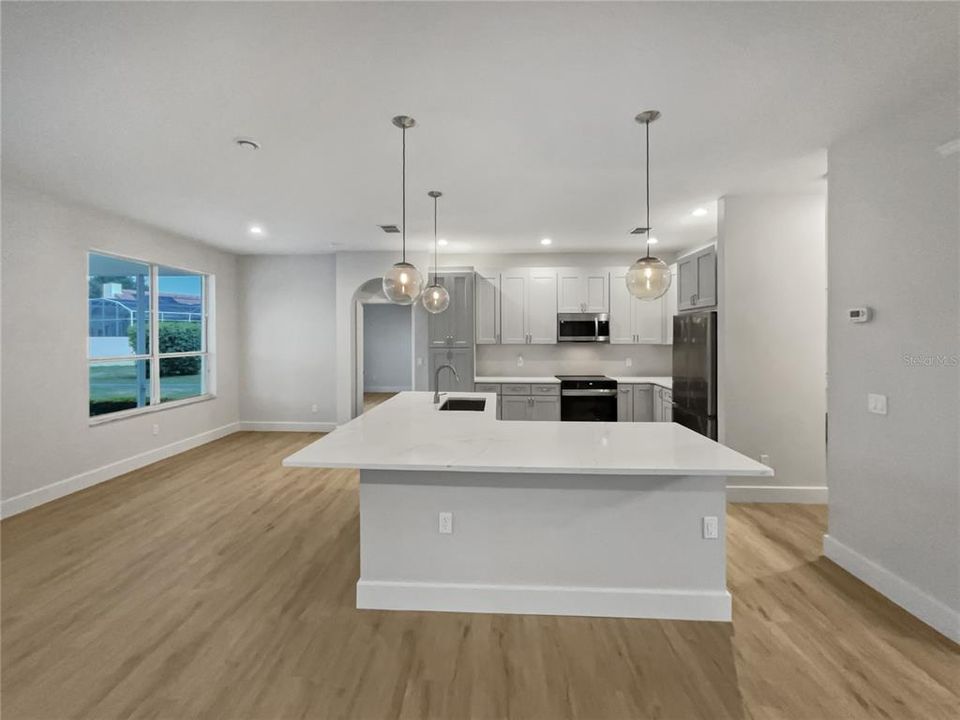 Active With Contract: $875,000 (5 beds, 3 baths, 3088 Square Feet)