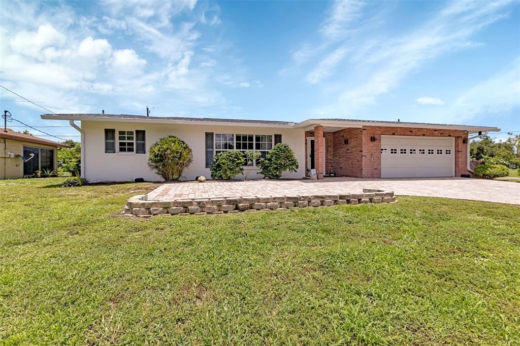 For Sale: $375,000 (4 beds, 2 baths, 1770 Square Feet)