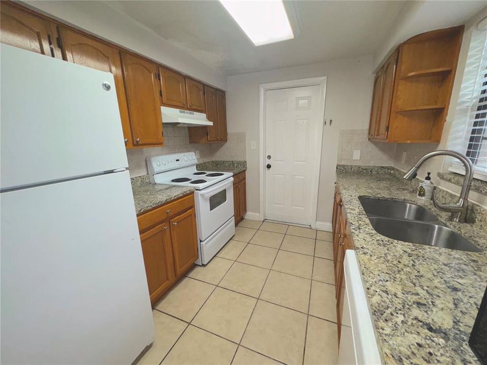For Sale: $280,000 (3 beds, 1 baths, 1447 Square Feet)