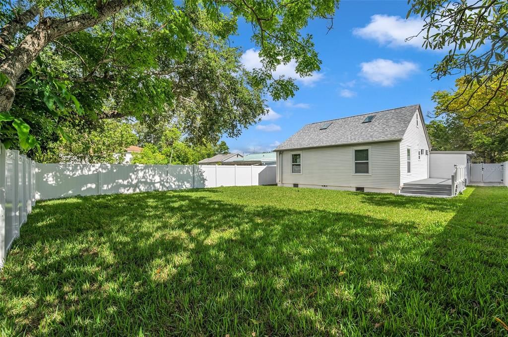 For Sale: $649,000 (3 beds, 2 baths, 1843 Square Feet)