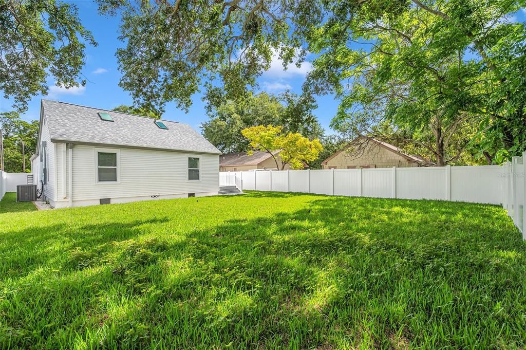 For Sale: $649,000 (3 beds, 2 baths, 1843 Square Feet)