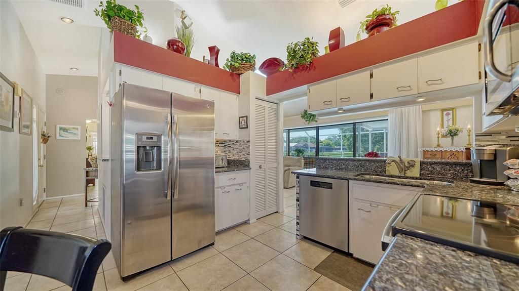 For Sale: $463,900 (3 beds, 2 baths, 1311 Square Feet)