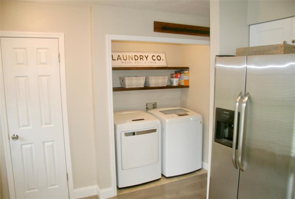 For Sale: $264,000 (2 beds, 2 baths, 1261 Square Feet)