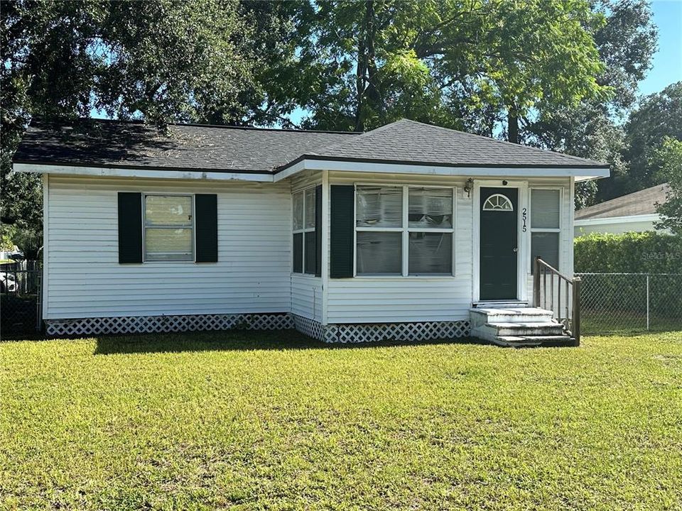 Vendido Recientemente: $200,000 (2 camas, 1 baños, 1032 Pies cuadrados)