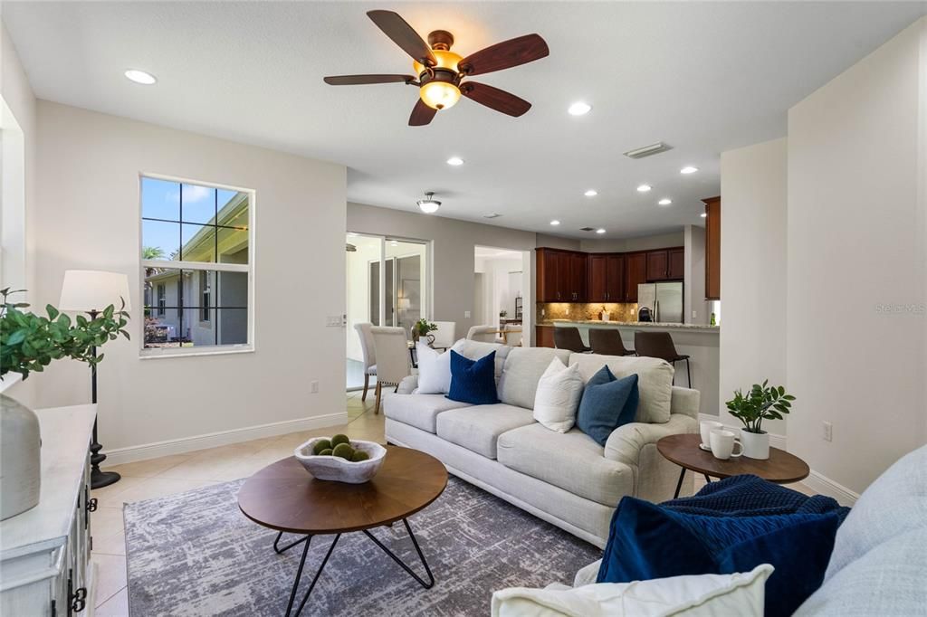 Active With Contract: $669,000 (4 beds, 3 baths, 2612 Square Feet)