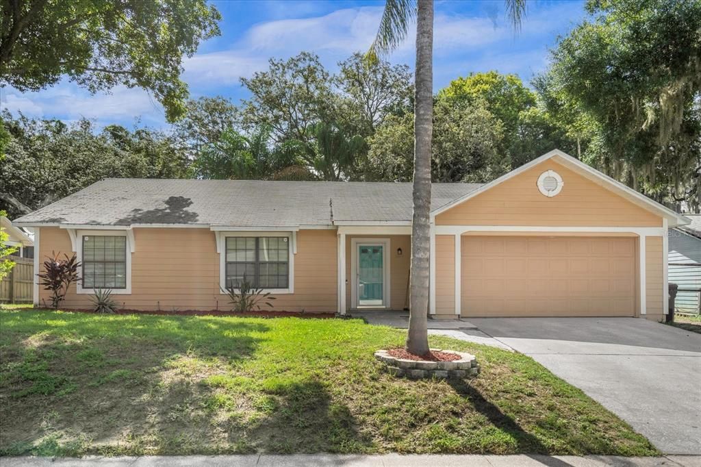 Recently Sold: $385,000 (3 beds, 2 baths, 1456 Square Feet)