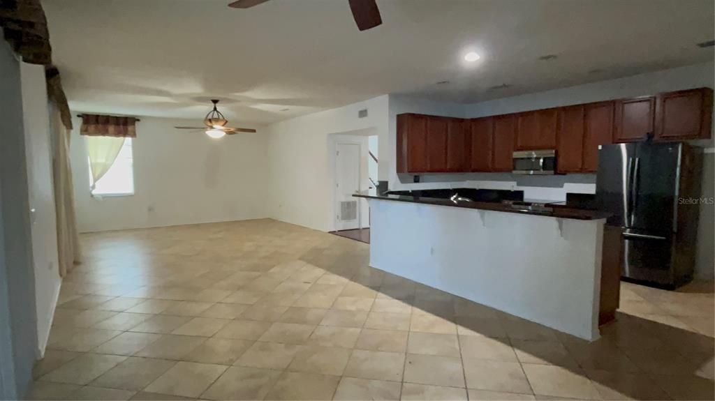 For Sale: $390,000 (4 beds, 2 baths, 3314 Square Feet)