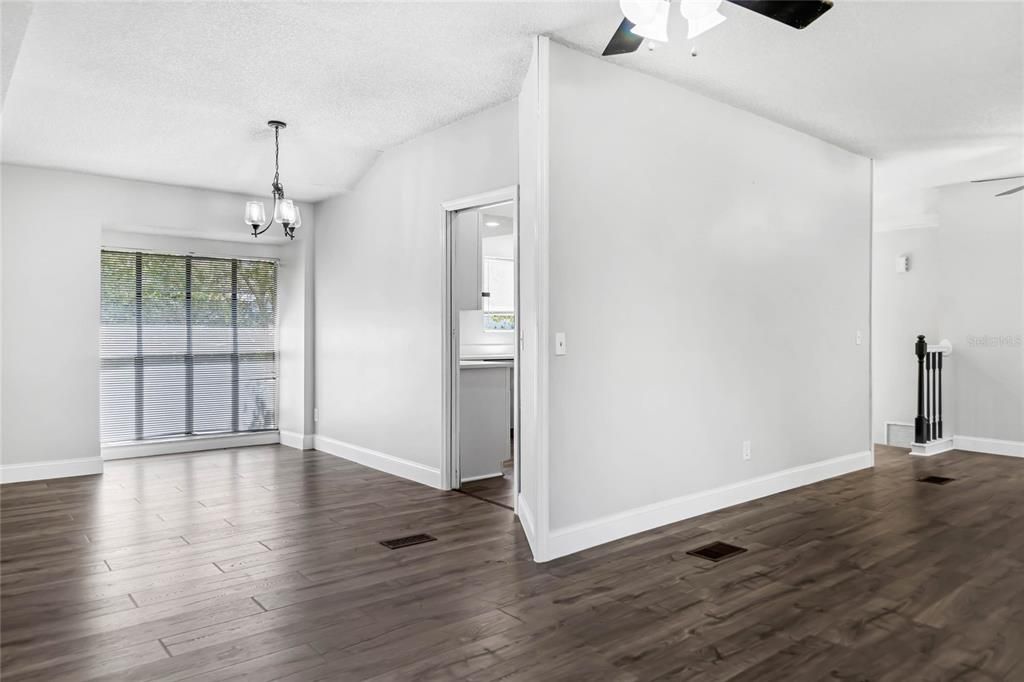 For Sale: $299,000 (3 beds, 2 baths, 1458 Square Feet)