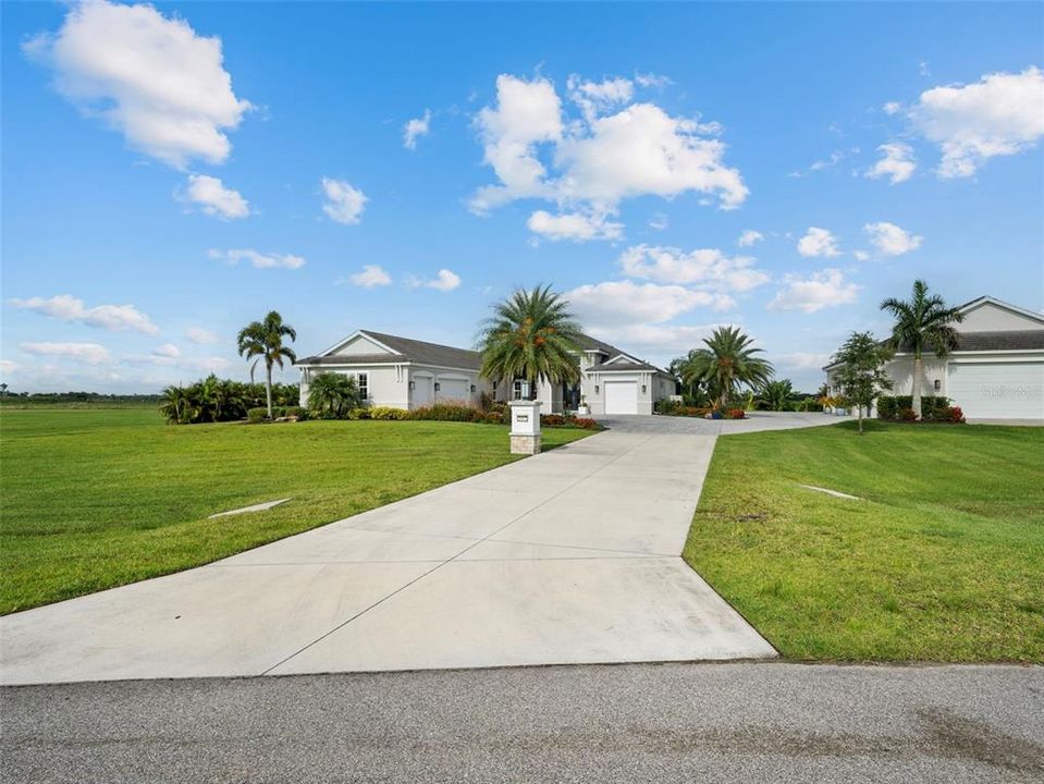 For Sale: $2,000,000 (3 beds, 3 baths, 3459 Square Feet)