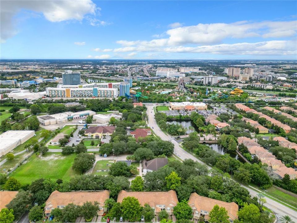 For Sale: $435,000 (3 beds, 2 baths, 1672 Square Feet)