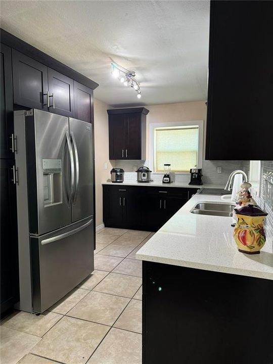 For Sale: $359,000 (4 beds, 1 baths, 1338 Square Feet)