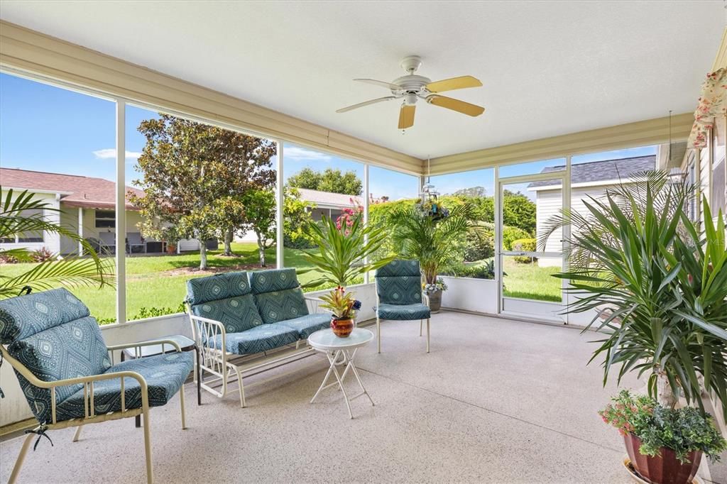 Large Screen Lanai - Interior Entrance View