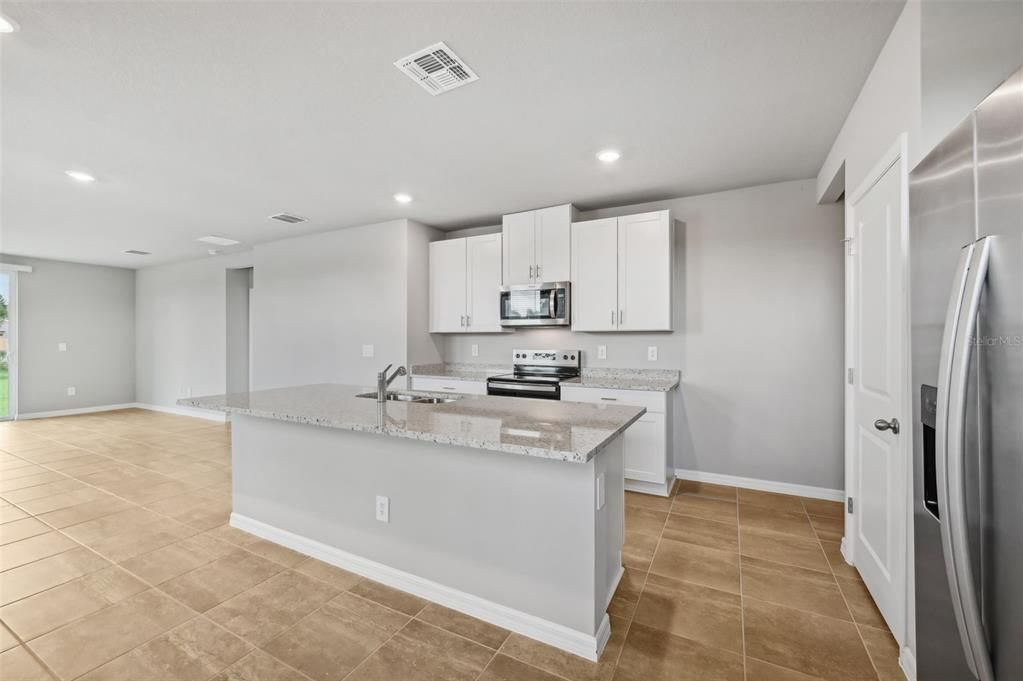 For Sale: $374,980 (4 beds, 2 baths, 1687 Square Feet)