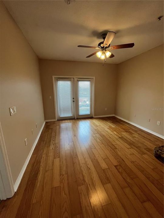 For Rent: $1,425 (1 beds, 1 baths, 672 Square Feet)