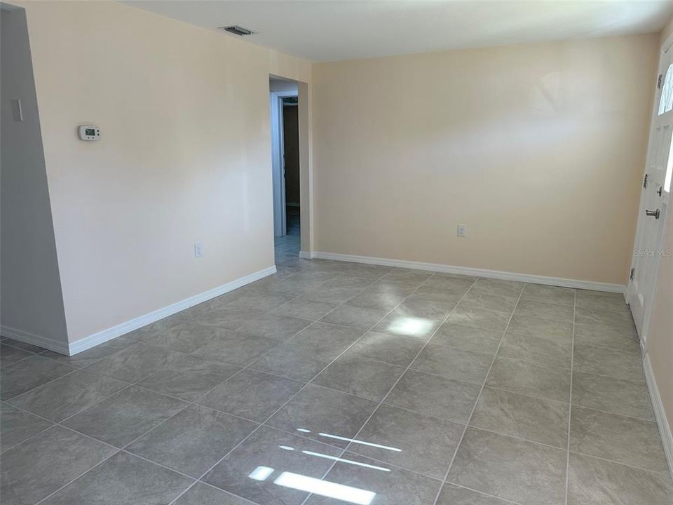 For Rent: $1,650 (2 beds, 2 baths, 864 Square Feet)