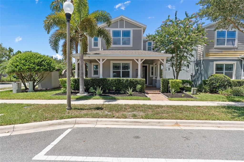 For Sale: $679,000 (5 beds, 2 baths, 2951 Square Feet)