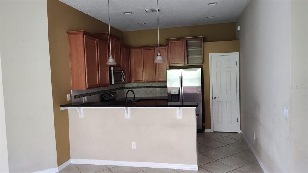 Active With Contract: $2,700 (3 beds, 2 baths, 1708 Square Feet)