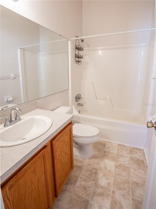 For Sale: $205,000 (2 beds, 2 baths, 1176 Square Feet)