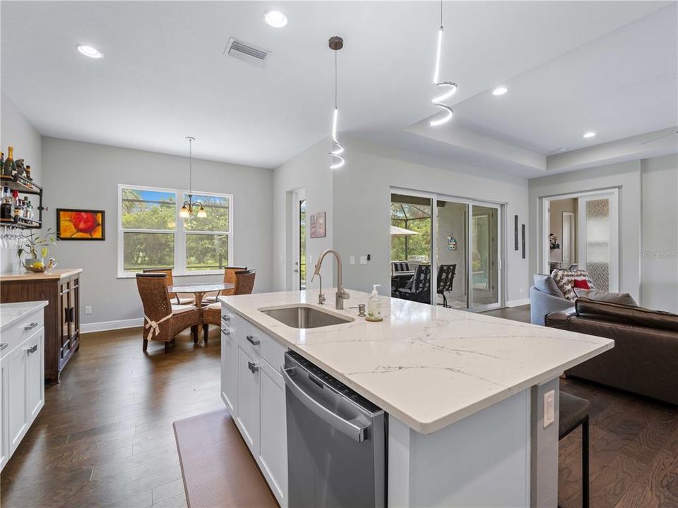 Active With Contract: $850,000 (4 beds, 3 baths, 2405 Square Feet)