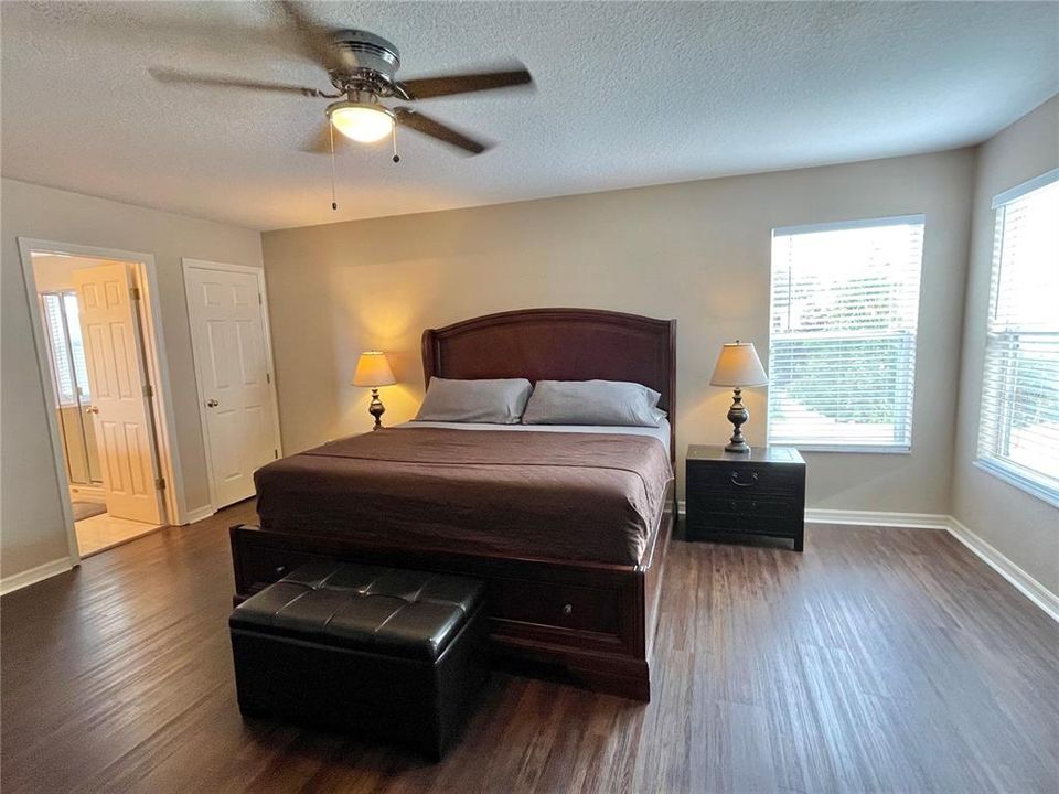 For Rent: $2,475 (4 beds, 2 baths, 2576 Square Feet)