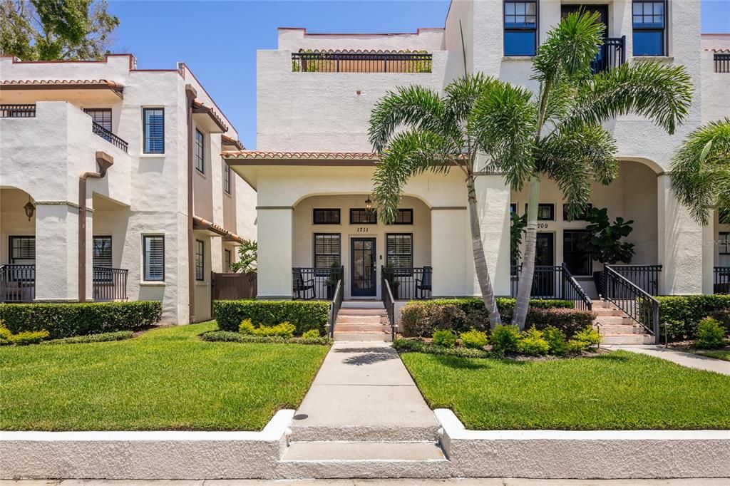 For Sale: $1,399,000 (4 beds, 4 baths, 3097 Square Feet)