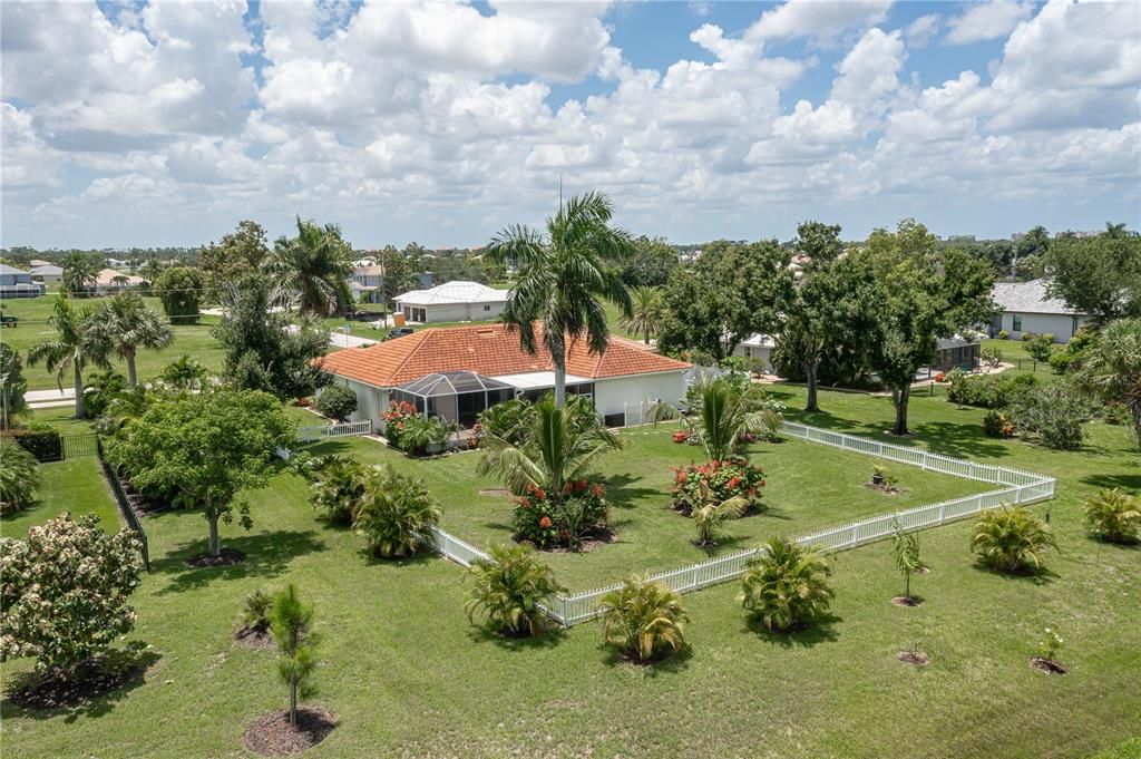 For Sale: $495,000 (3 beds, 2 baths, 2011 Square Feet)