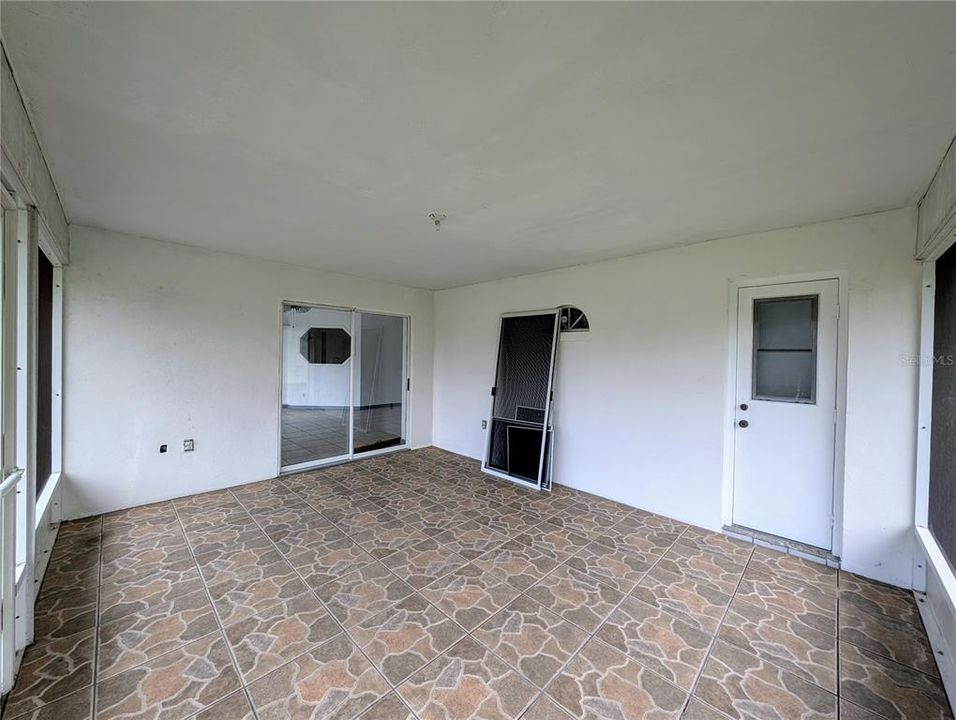 For Sale: $379,500 (3 beds, 2 baths, 1848 Square Feet)