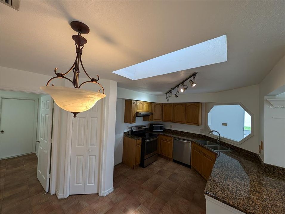 For Sale: $379,500 (3 beds, 2 baths, 1848 Square Feet)