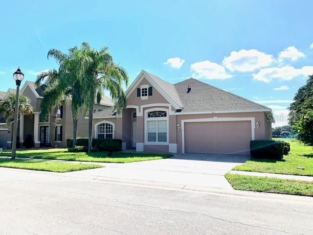 For Sale: $595,000 (3 beds, 2 baths, 2119 Square Feet)