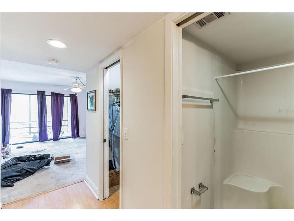 For Sale: $255,000 (2 beds, 2 baths, 1065 Square Feet)