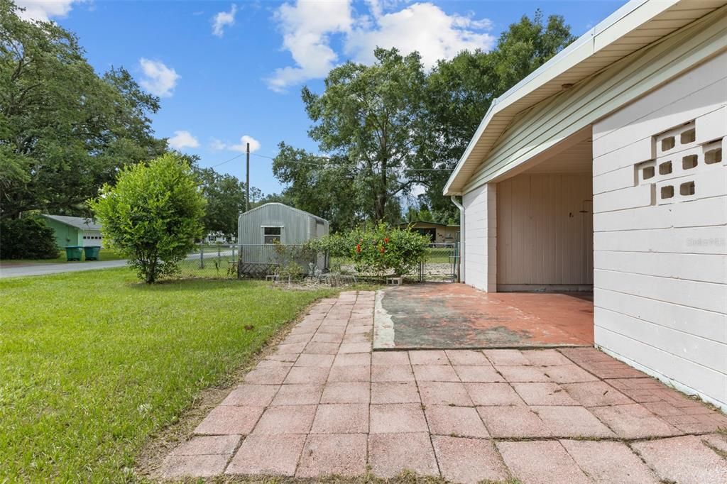 For Sale: $217,000 (3 beds, 2 baths, 1394 Square Feet)