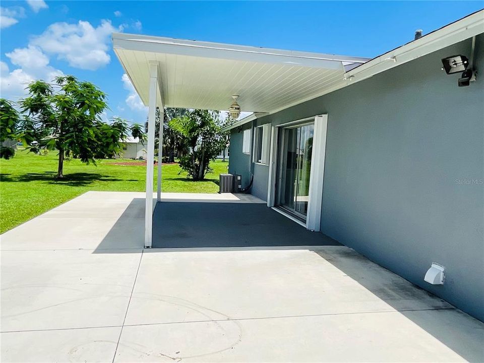 COVERED LANAI/DECK