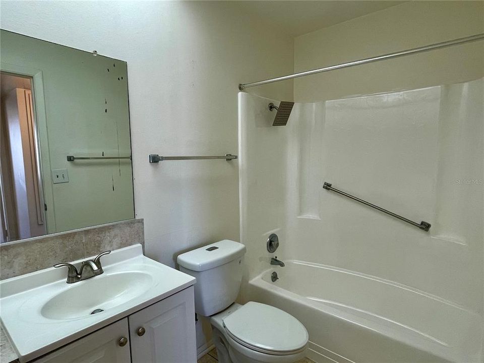 出租: $1,895 (2 贝兹, 2 浴室, 1207 平方英尺)