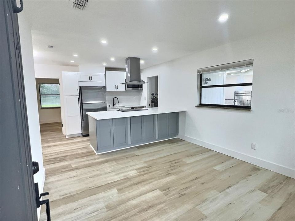 Entrance Open Concept Living room