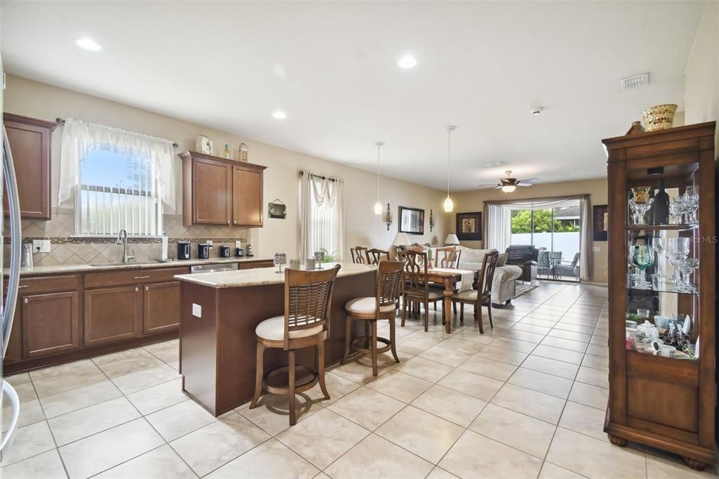 For Sale: $379,900 (3 beds, 2 baths, 1978 Square Feet)