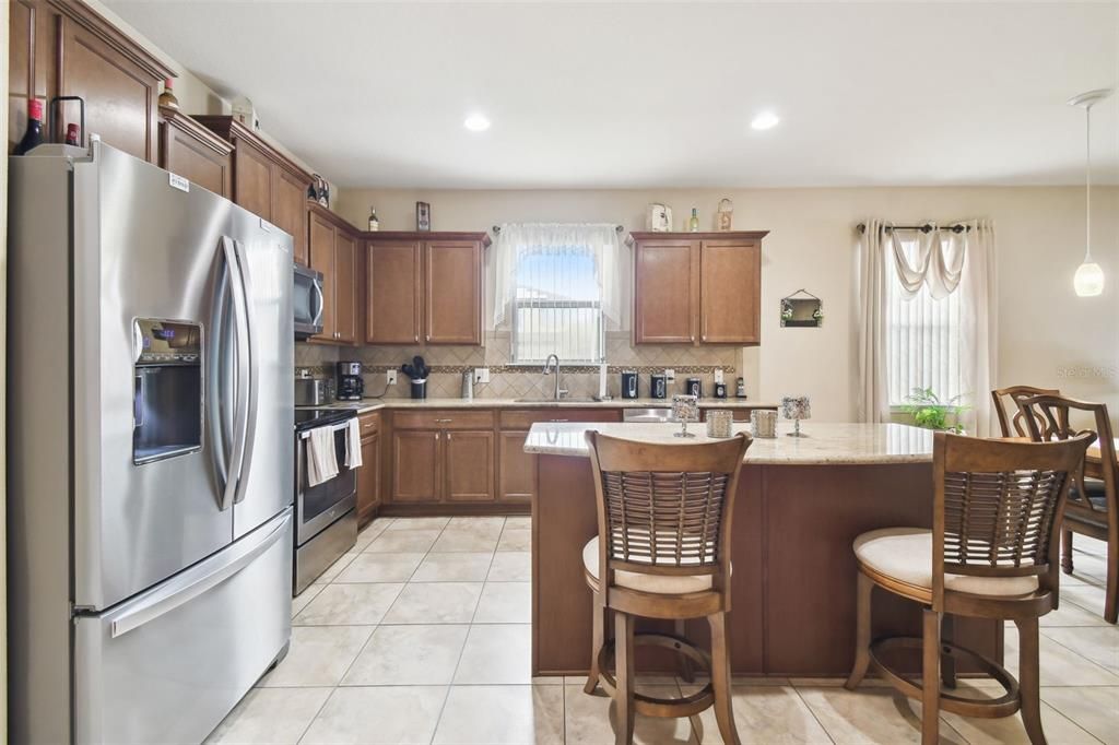 For Sale: $379,900 (3 beds, 2 baths, 1978 Square Feet)